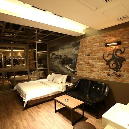 Hotel Yolo Chongnae-dong Exterior photo