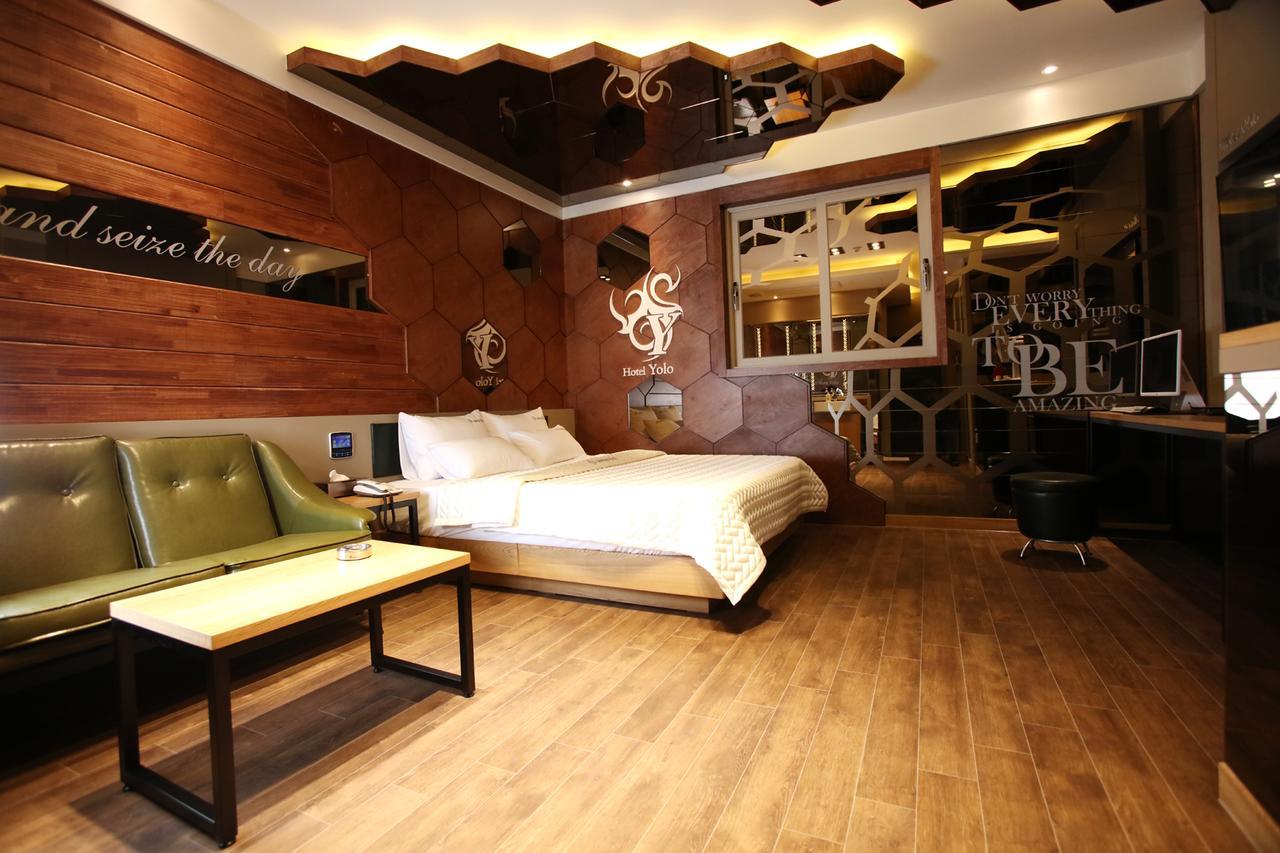 Hotel Yolo Chongnae-dong Exterior photo